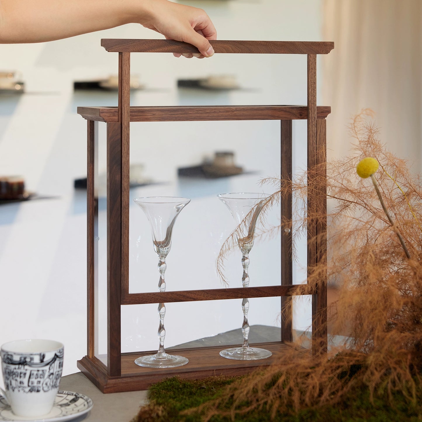 Massivholz-Glas-Präsentationsständer, mittelalterlicher Getränkehalter, Schreibtisch-Aufbewahrungsständer, Café, Dessert-Vitrine 