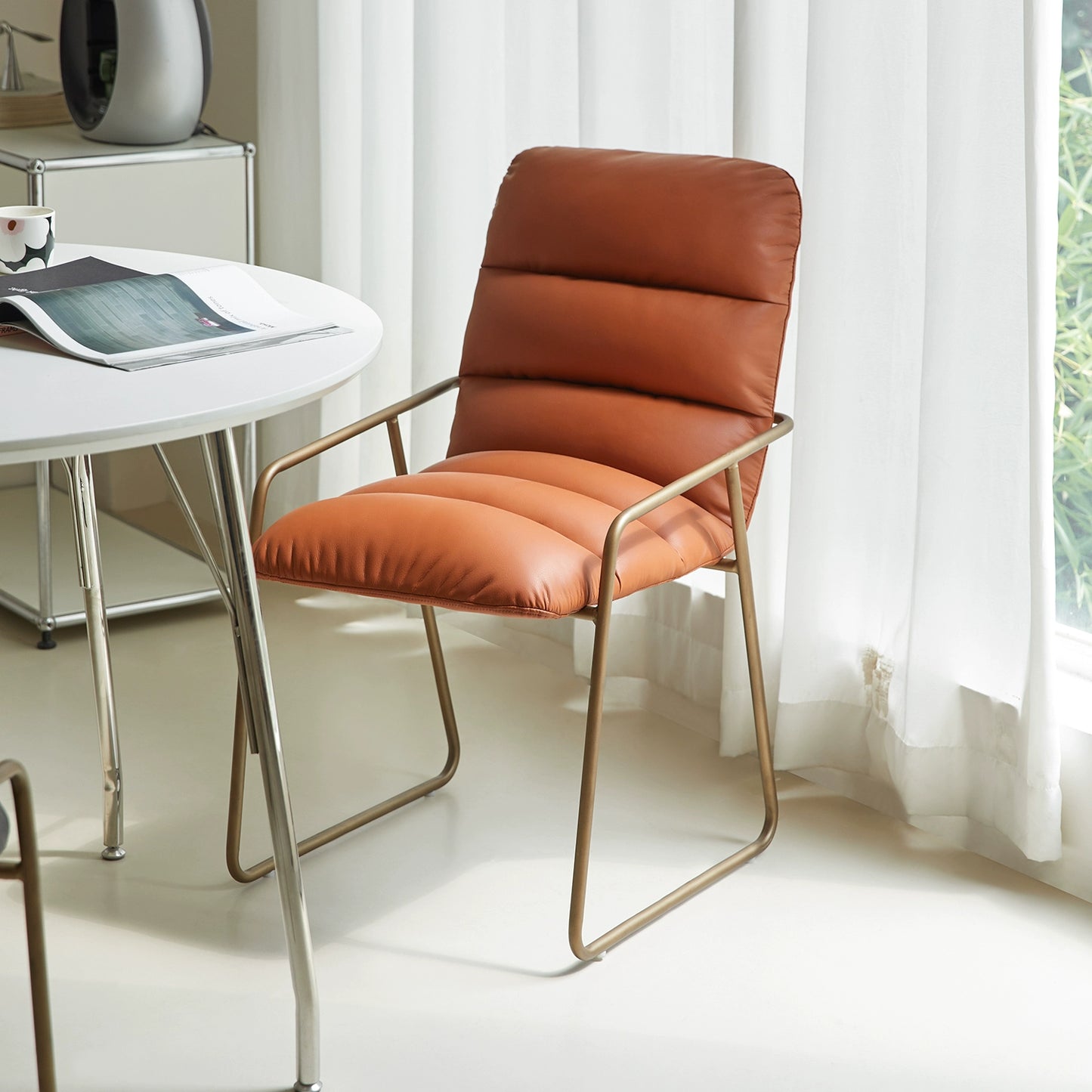 Nordic Einzelstuhl Bequemer weicher Taschenrücken Freizeitstuhl Home Einfacher moderner Esszimmerstuhl High Sense 