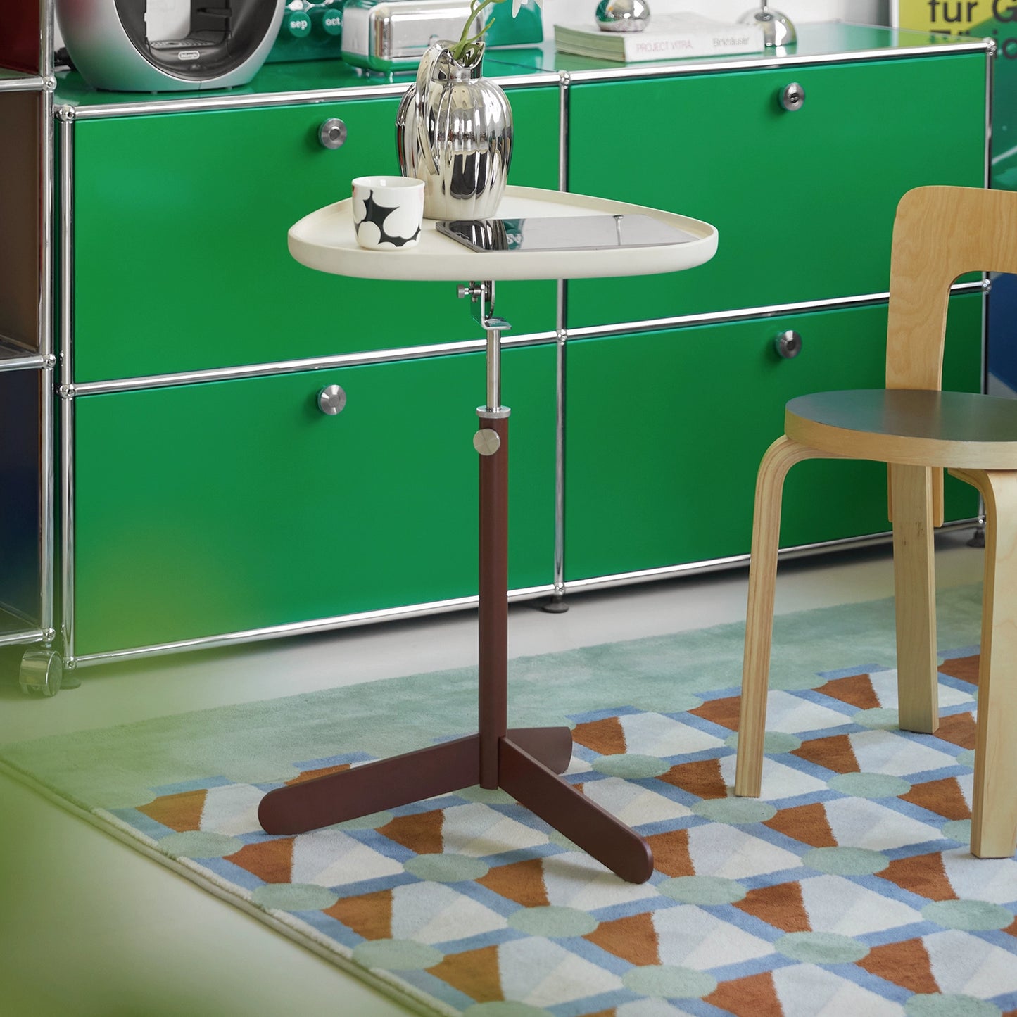 Hebe-Couchtisch, mittelalterlich, nordischer drehbarer Sofa-Kantentisch, Designer, einfacher Nachttisch für kleine Wohnungen 