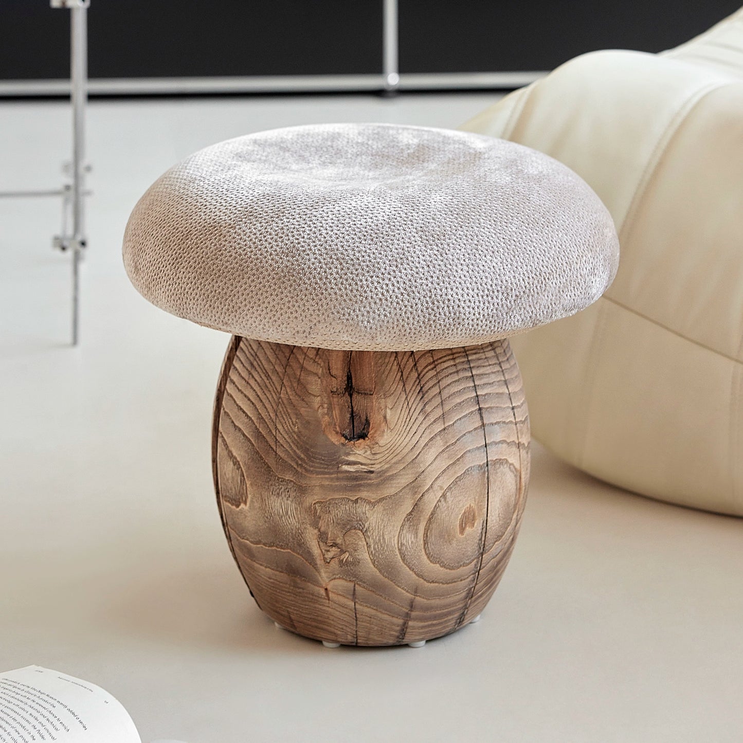 Pilzhocker Designer-Hocker aus Holz, niedriger Hocker, Schuhwechselhocker, mittelalterlicher Creme-Stil, Ankleidehocker 