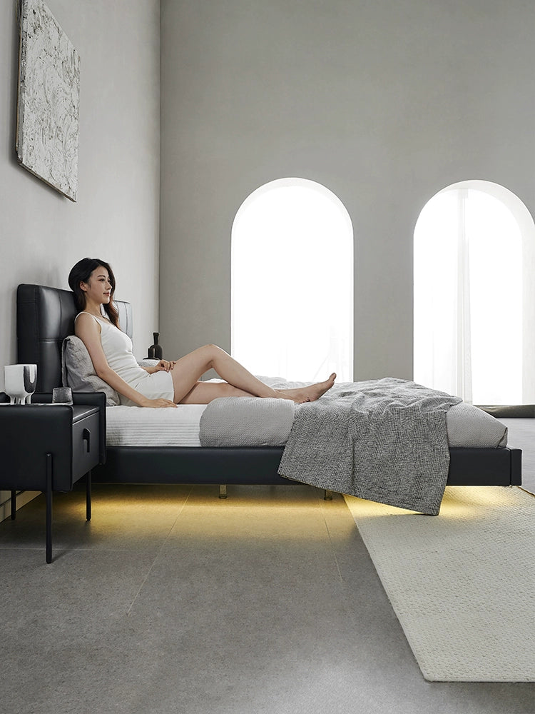 Home Suspension Bed Italian Minimalist Leather Napa Top Cowhide Double Bed Modern Simple Soft Bag Wedding Bed
