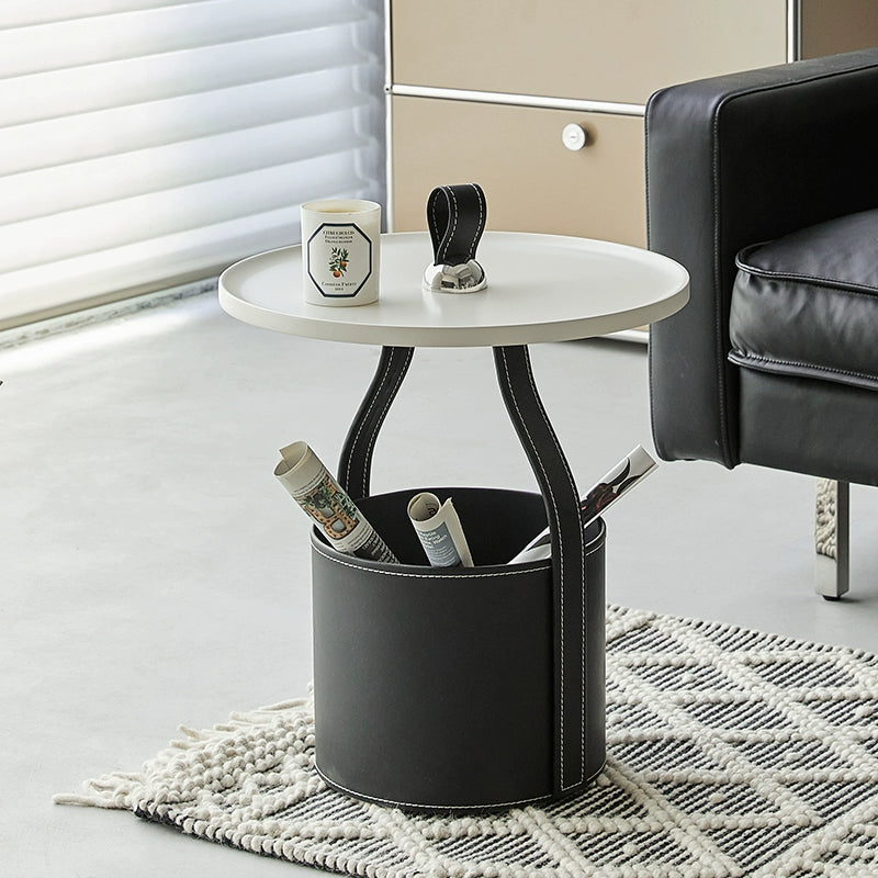 Couchtisch mit Stauraum aus Sattelleder, kreativer Hand-Beistelltisch, leichter, luxuriöser High-End-Nachttisch mit Stauraum im italienischen Stil 