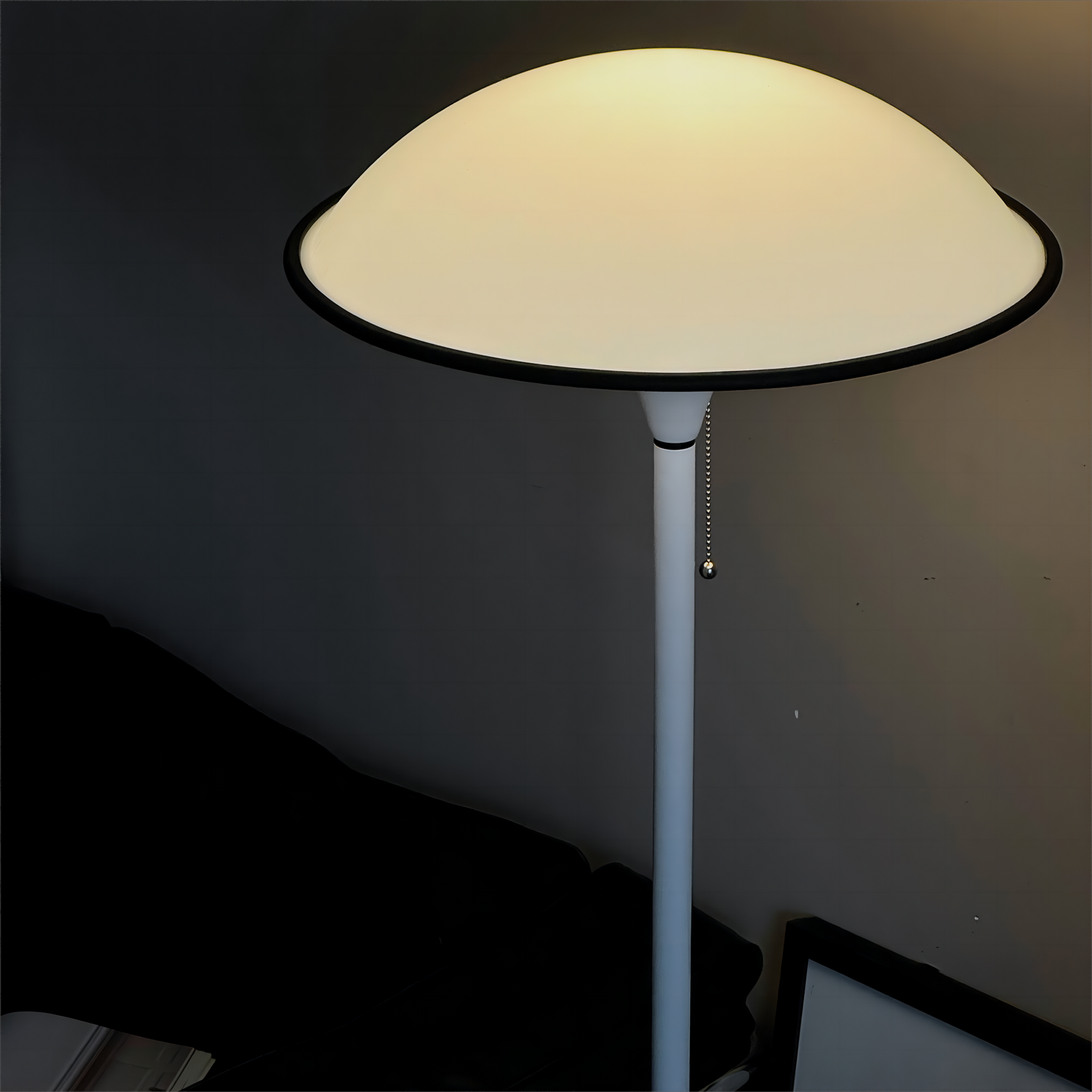 Nordische fliegende Untertassenlampe, mittelalterliche Stehlampe, französische Creme, Retro-Nachttischlampe, Restaurant-Atmosphäre, Kronleuchter 