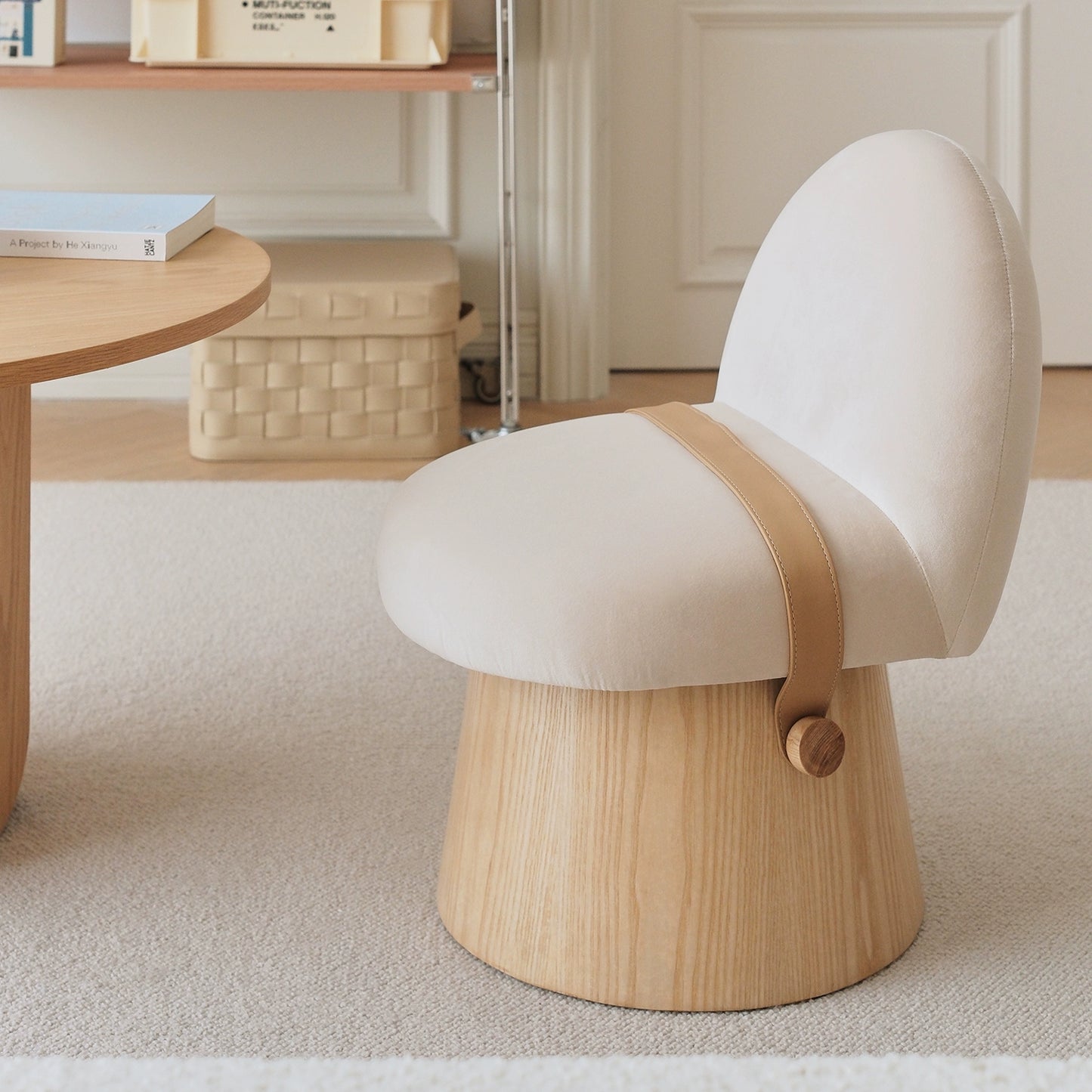 minimalistischer Einzelsofastuhl Wabi Sandy Wind Massivholz Esszimmerstuhl mittelalterlicher Designer Einzelstuhl leichter Luxus Freizeitstuhl 