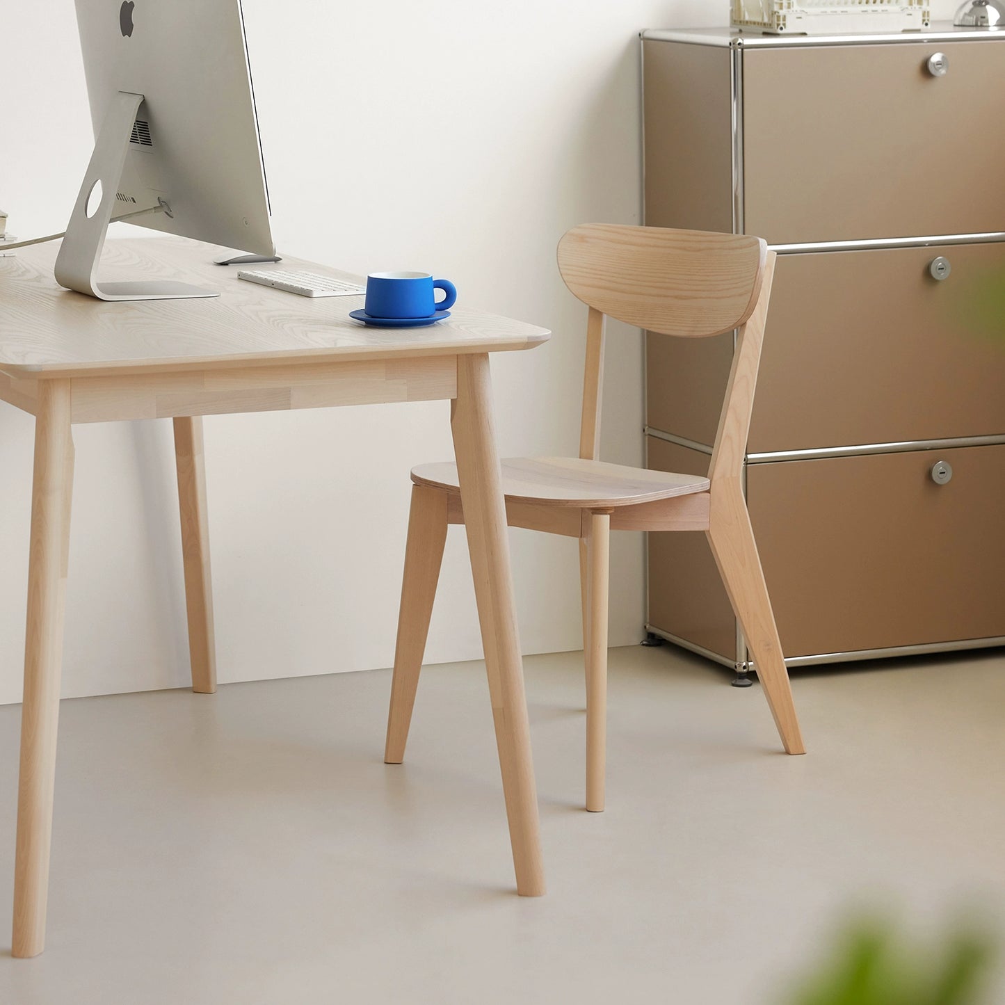 Esszimmerstuhl aus massivem Holz, mittelalterlich, minimalistisch, Ins, Log-Stil, Schreibtischstuhl, Wohnzimmer, Zuhause, Wabi Sabi, Rückenlehnenhocker 