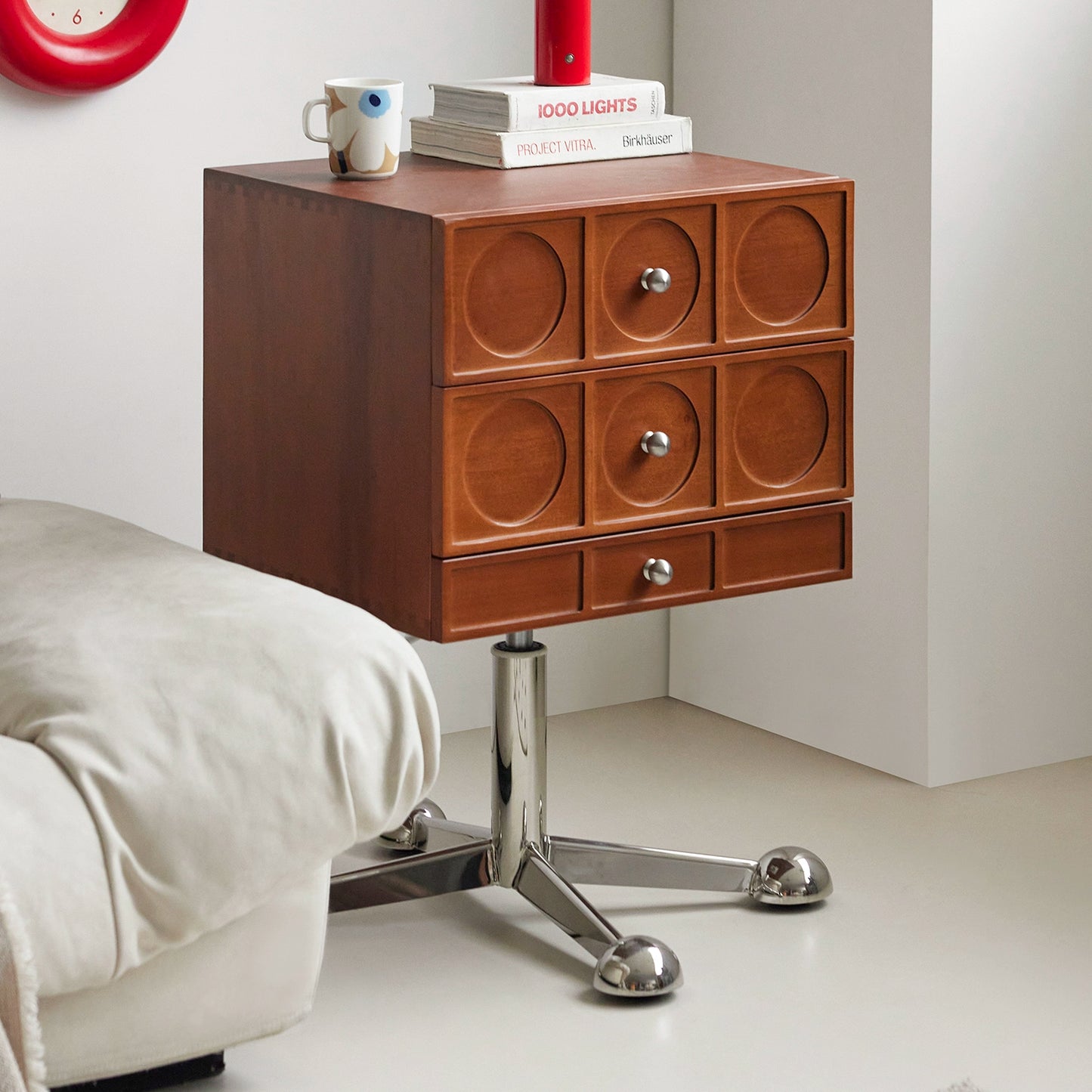 Mittelalterlicher Nachttisch aus Massivholz, Haushalts- und Schlafzimmerschrank, leichter Luxus, High-End-Seitenschrank, Regal, Kreativität 