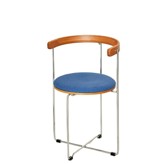 Mittelalterlicher Klapp-Esszimmerstuhl, kleiner Wohnungs-Haushaltsstuhl, minimalistischer kreativer Ins PopularHigh Sense Make-up-Stuhl 